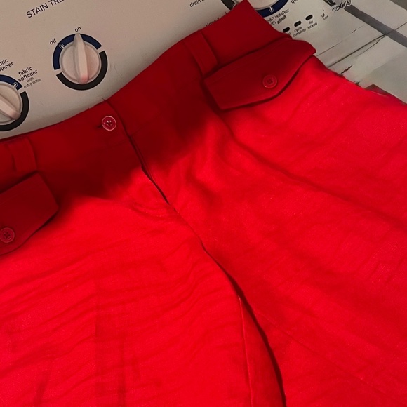 WOMEN'S - SIZE 4 - JONES NEW YORK  SIGNATURE - GOLF WEAR - CITY SHORTS - Picture 3 of 4